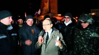 26 02 14 Кернес выступает перед защитниками Харькова у памятника Ленину