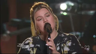 Kelly Clarkson Sings "1979" By The Smashing Pumpkins August 30, 2023 Live Concert Performance HD