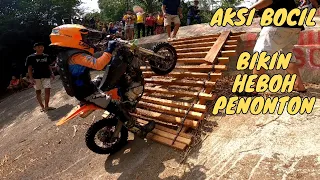 BOCIL DISORAKI PENONTON DI TANJAKAN BAKSOS MERAPI BARAT...