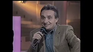 Michel Sardou et les speakrines.