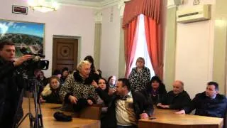 Видео ПН: Защитники памятников в Николаеве грозятся бить приезжих бандеровцев