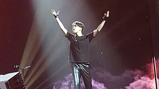 Dimash Qudaibergen - Unforgettable Day - Dubai solo concert 04/16/2022 - view of audience [Fancam]