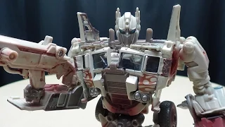 Takara Age of Extinction Voyager RUSTY OPTIMUS PRIME: EmGo's Transformers Reviews N' Stuff