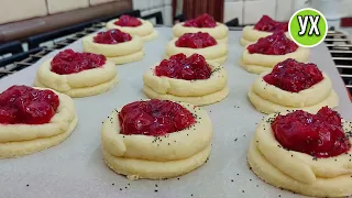 Cottage cheese, one egg and any berries from the freezer: soft, simplified cheesecakes 👍