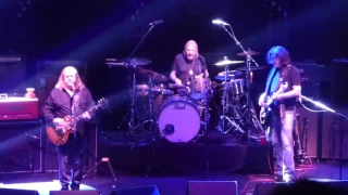 Gov't Mule - And Your Bird Can Sing 12-30-16 Beacon Theatre, NYC