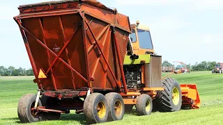 Best Of Dronningborg D5500 Self-Propelled Forage Harvester in the field chopping grass | Agriculture