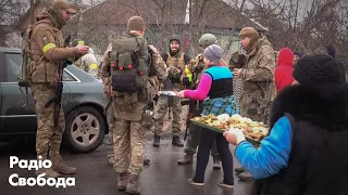 «Завдяки нашим хлопцям будемо жити в мирі»: жінки Київщини допомагають військовим ЗСУ