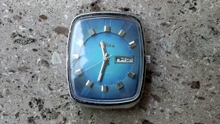 Vintage CHAIKA 3050 Quartz Resonator (Чайка Кварц Резонатор) USSR Watch.