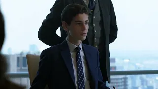 Gotham S3E1  Young Wayne Confronts confronts his Directors