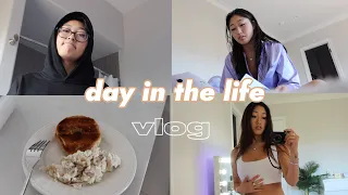 day in the life of a tiktoker who can't tiktok