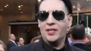 Marilyn Manson Has Fun With Reporter During Interview