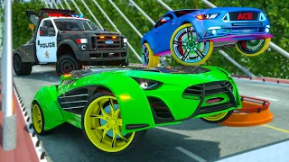 Police Car Rescuing Sport Car Who Felt into Water | Wheel City Heroes (WCH) Police Truck Cartoon