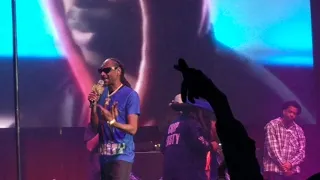 Snoop Dogg & 2Pac - Gangsta Party - (Live)