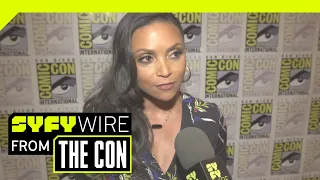 The Flash Cast On Barry And Iris' Kid And Other Season 5 Previews | SDCC 2018 | SYFY WIRE