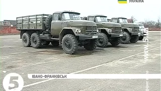 Франківський підприємець купив 3 вантажівки для українського війська
