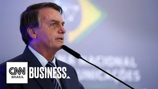 Bolsonaro: Ninguém está furando teto de gastos por Auxílio Brasil | LIVE CNN