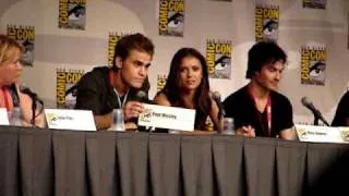 Vampire Diaries Comic-Con Part 10 Paul Wesley gives a fan his nameplate