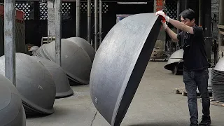 The process of mass-making giant iron pots