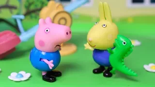 ❤ PEPPA PIG ❤ A George va a una fiesta de disfraces con su nuevo peluche de dinosaurio
