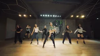 Hrs & Hrs - Muni Long | Choreography by Vie An