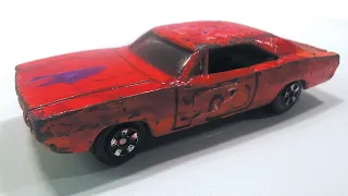 Dodge Charger 'General Lee' restoration 'The Dukes of hazzard'. ERTL cast model.