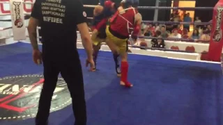 Bilal özer 2016 Universiter Arasi Muay Thai Turkiye Sampiyonasi 81kg(mavi köşe)