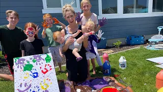 Messy FingerPainting with 6 kids!