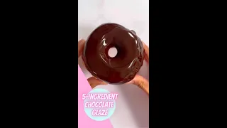 EASY 5-INGREDIENT CHOCOLATE GLAZE | THE FLOUR GIRL