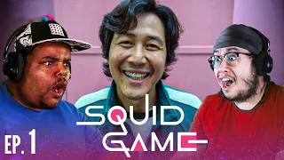 RED LIGHT, GREEN LIGHT?! | Squid Game EP 1 GROUP REACTION