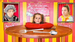 Ruby and Bonnie have fun day in Museum of illusions and Upside Down House