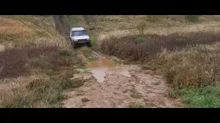 Jeep Cherokee vs Land Rover Discovery 2 extreme off road @SalVorn1