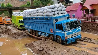 KIRIM PUPUK SUBSIDI KE DESA TERPENCIL🔥🔥 2 YUNIT RC TRUK FUSO TRIBALL vs RC HINO 500 TRINTON ofroad