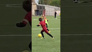 🇫🇷 ilann ➡️ 8 ans ⚽ VS U10/U11 🔴⚫ #football #kids #french #cracks #u9 #skills #assist #dribble