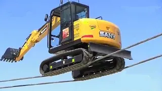 Extreme Dangerous Heavy Equipment Excavator Operator Skills & River Crossing Excavator Driving