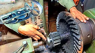 Very interesting process of  Repairing the gear box of sugarcane juicer 12 December 2022 || welna