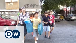 Greek families pushed to the edge | DW News