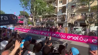 Jesi, Biniam Girmay vince la decima tappa del Giro d'Italia 2022