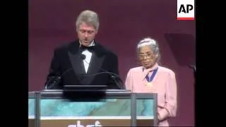 USA: PRESIDENT CLINTON HONOURS CIVIL RIGHTS HEROINE ROSA PARKS