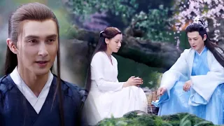 Fengjiu was on a date and was caught by the Emperor, and she tried to get away with it!