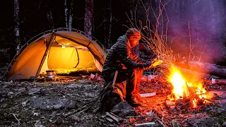 Camping With Tent In Forest With Rain - Solo Overnight Camping