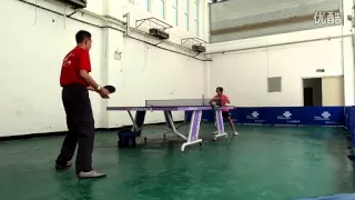 乒乓球横板削球教练陪练视频    于河南林州市乒乓球馆 标清