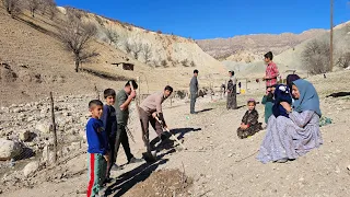 Catching father in the river: the arrival of the Beid family and the meeting of Zainab and Jamshid