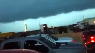 Powerful lightning strike caught on camera