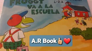 Froggy va a la escuela AR book