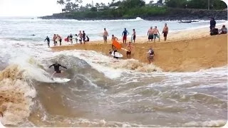 Surfer Makes The Best of Flood | Ocean/River Hybrid Surfing