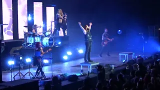Skillet stops concert - Not Gonna Die - Rock Resurrection Tour 2023 - Bangor Maine