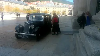Entrada de la novia en su boda en el monasterio de El Escorial