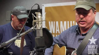 Russell Moore - Mama Tried [Live at WAMU's Bluegrass Country]