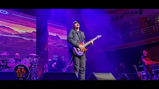 Joe Satriani LIVE Birmingham May 2023 - Flying in a Blue Dream Front Row directly in front of Joe.