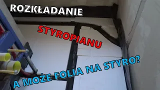 CIEPŁY PRÓG. Rozkładanie styropianu pod ogrzewanie podłogowe.